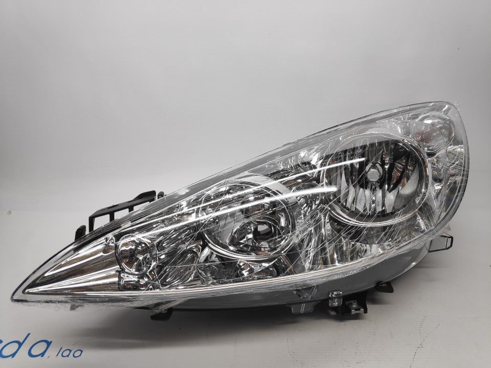 Farol Esquerdo Peugeot 308 07-11