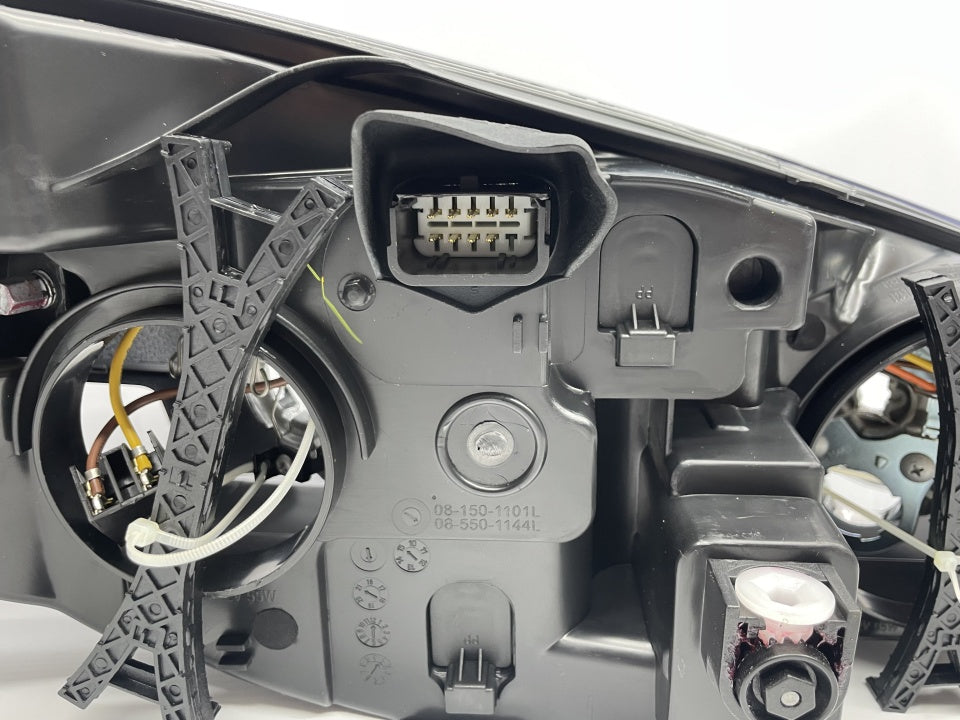 Farol Esquerdo Peugeot 308 11-13