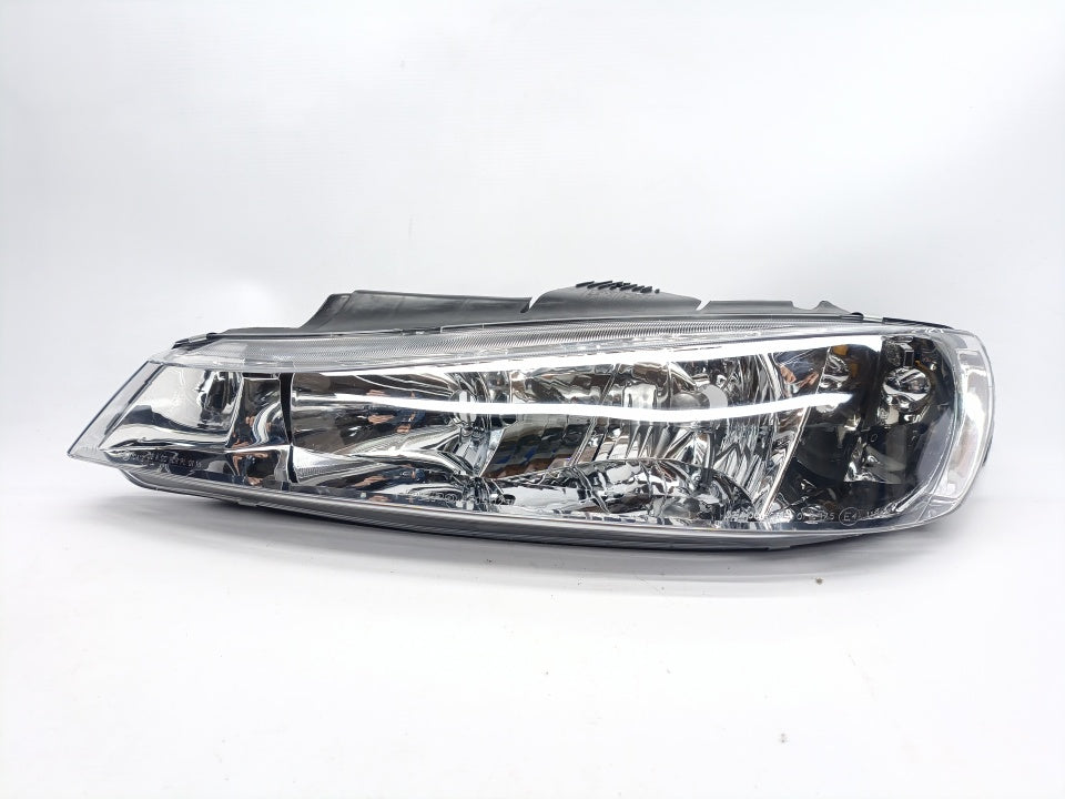Farol Esquerdo Peugeot 406 99-04