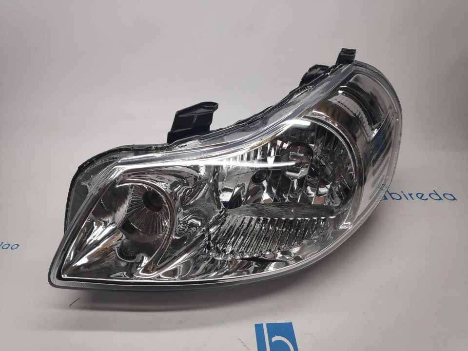 Farol Esquerdo Suzuki Sx4 06-09