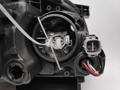 Farol Esquerdo Toyota Avensis 03-06