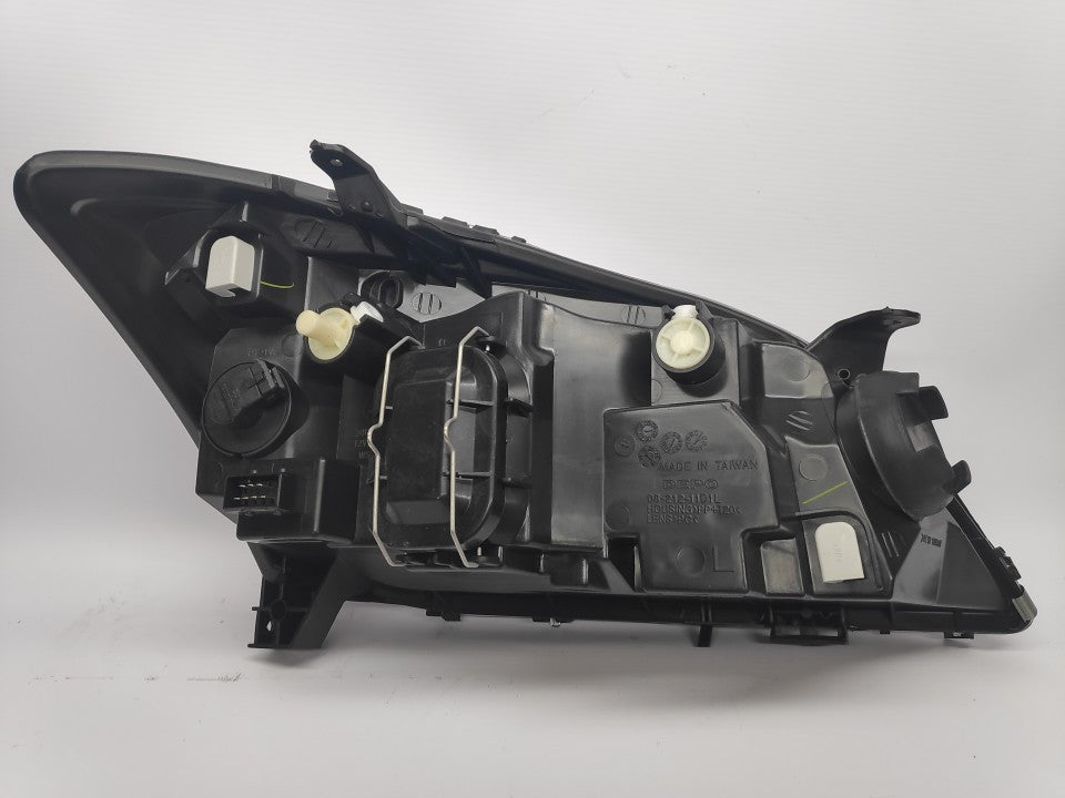 Farol Esquerdo Toyota Corolla Hatchback 3 / 5P 01-04
