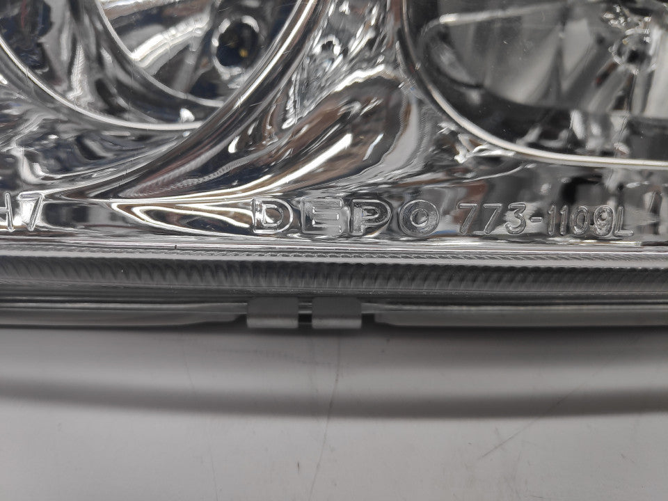 Farol Esquerdo Volvo S40 / V40 95-00