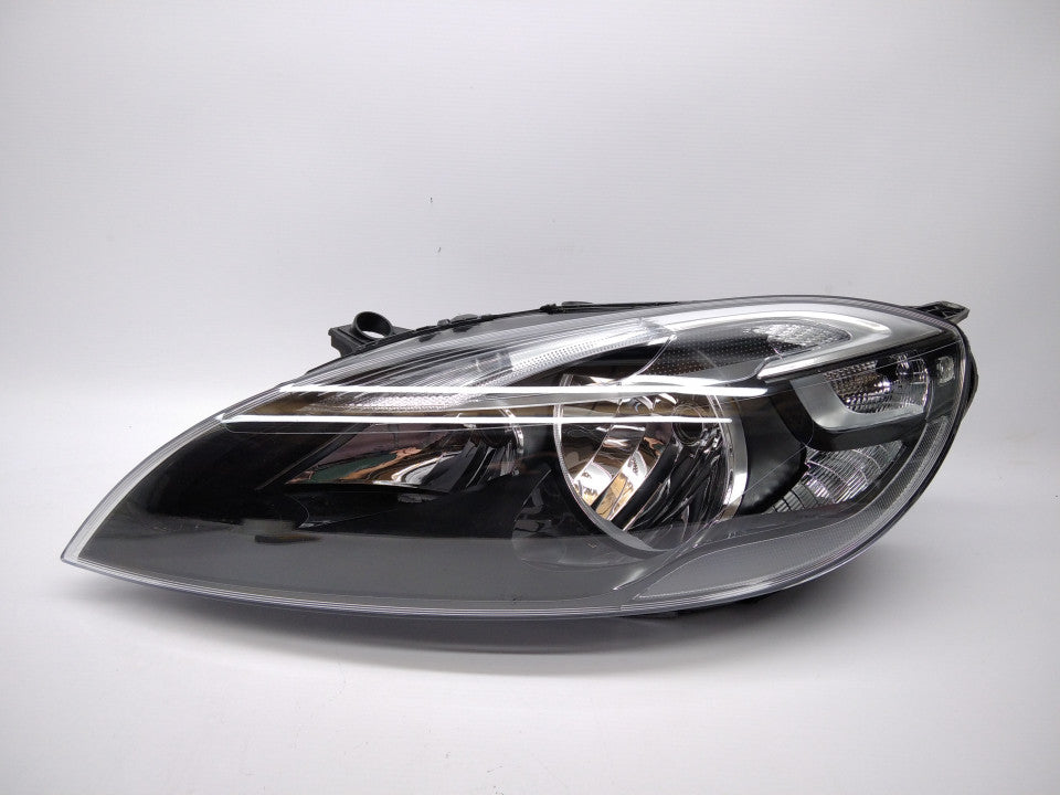 Farol Esquerdo Volvo V40 12-16
