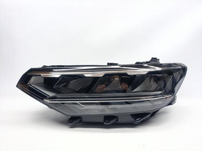 Farol Esquerdo VW Passat 19- Led