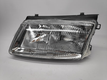 Farol Esquerdo Vw Passat B5 96-00