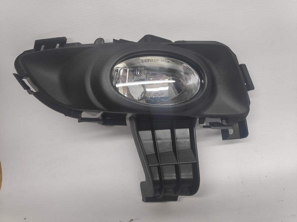 Farol Nevoeiro Direito Mazda 3 Sport Sedan 4P 04-09