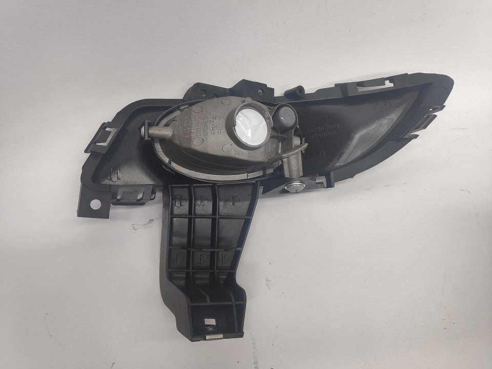 Farol Nevoeiro Direito Mazda 3 Sport Sedan 4P 04-09