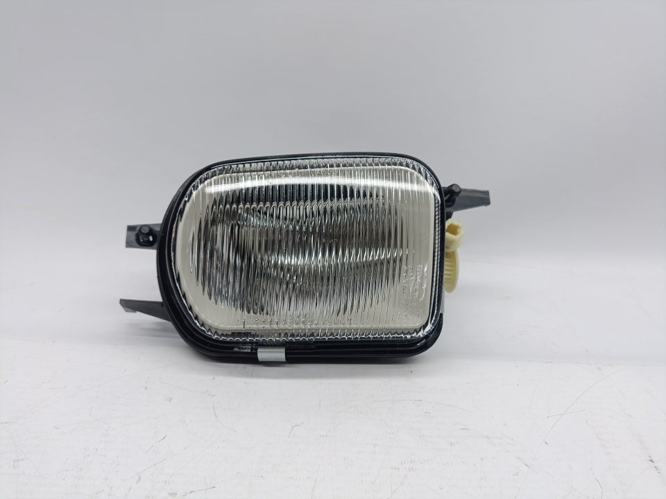 Farol Nevoeiro Direito Mercedes W203 C Class 00-04