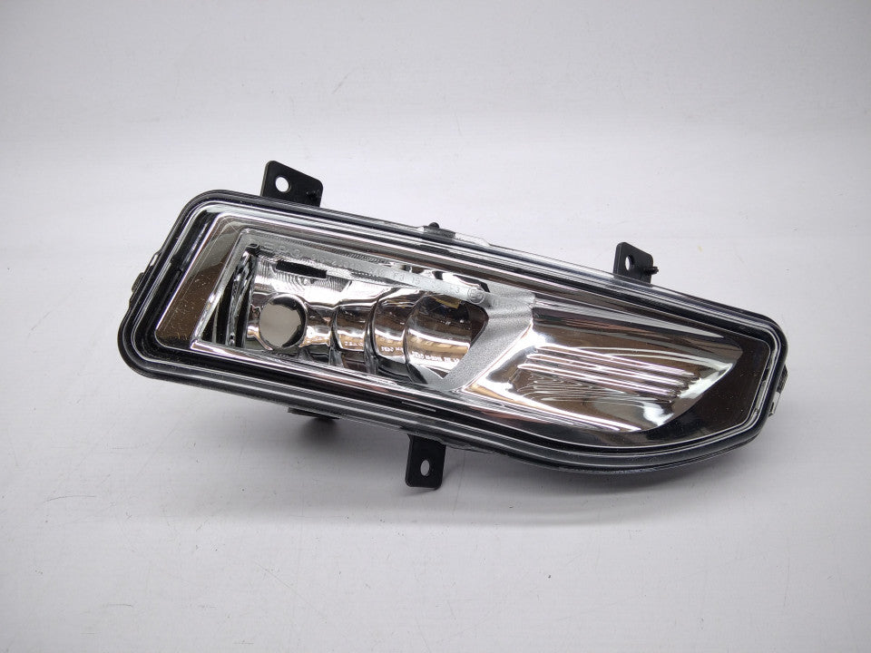 Farol Nevoeiro Direito Nissan Micra 16-