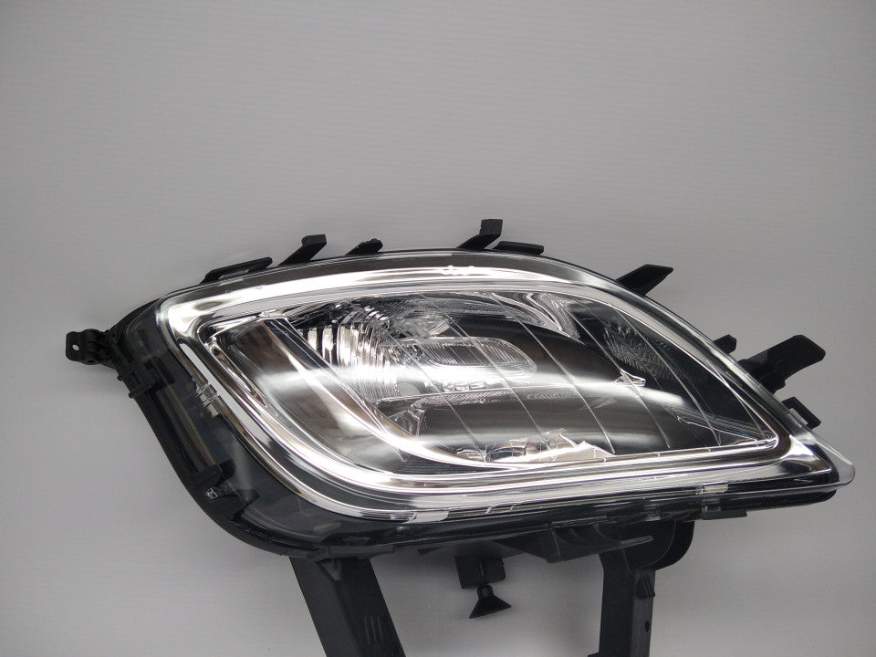 Farol Nevoeiro Direito Opel Astra J 5P 10-15 / Sports Tourer 10-16