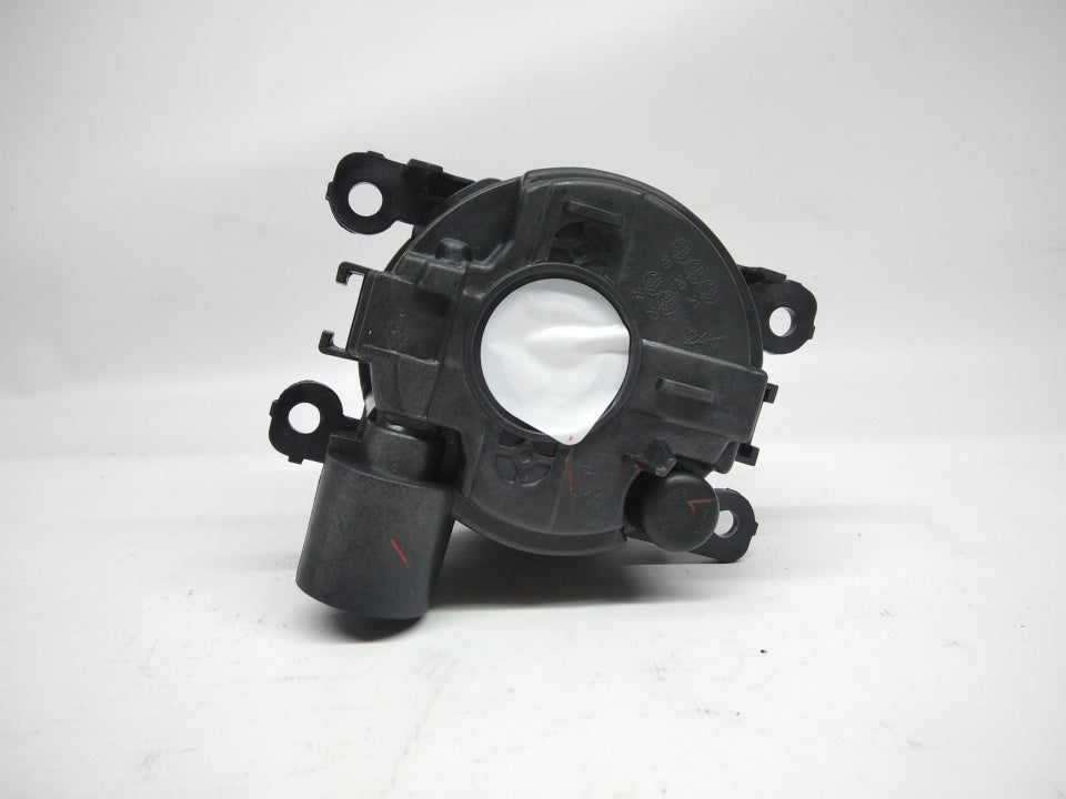 Farol Nevoeiro Direito Renault Clio IV 16 - 20