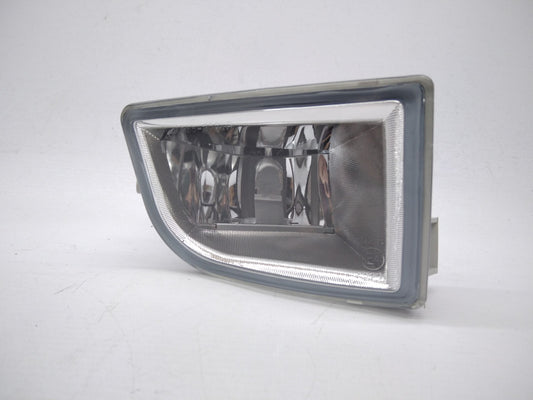 Farol Nevoeiro Direito Skoda Fabia 4P/ 5P/ Combi 99-04