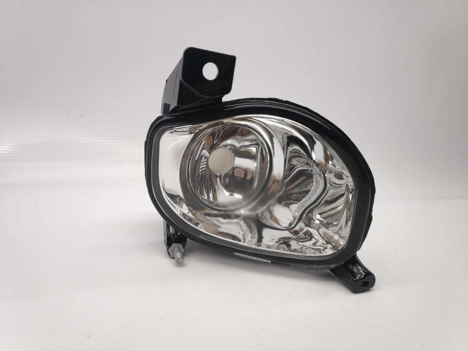 Farol Nevoeiro Direito Toyota Avensis 03-06