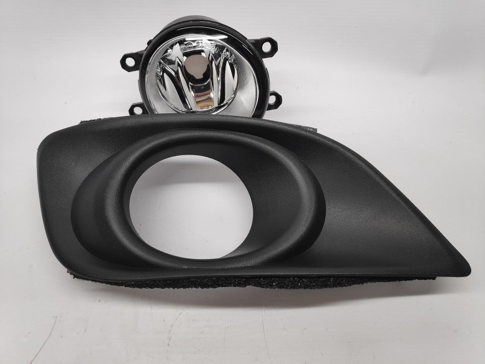 Farol Nevoeiro Direito Toyota Avensis 06-08