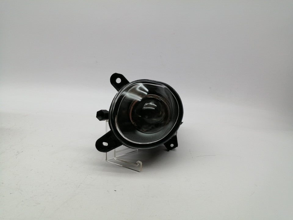 Farol Nevoeiro Direito Vw Passat B6 00-05