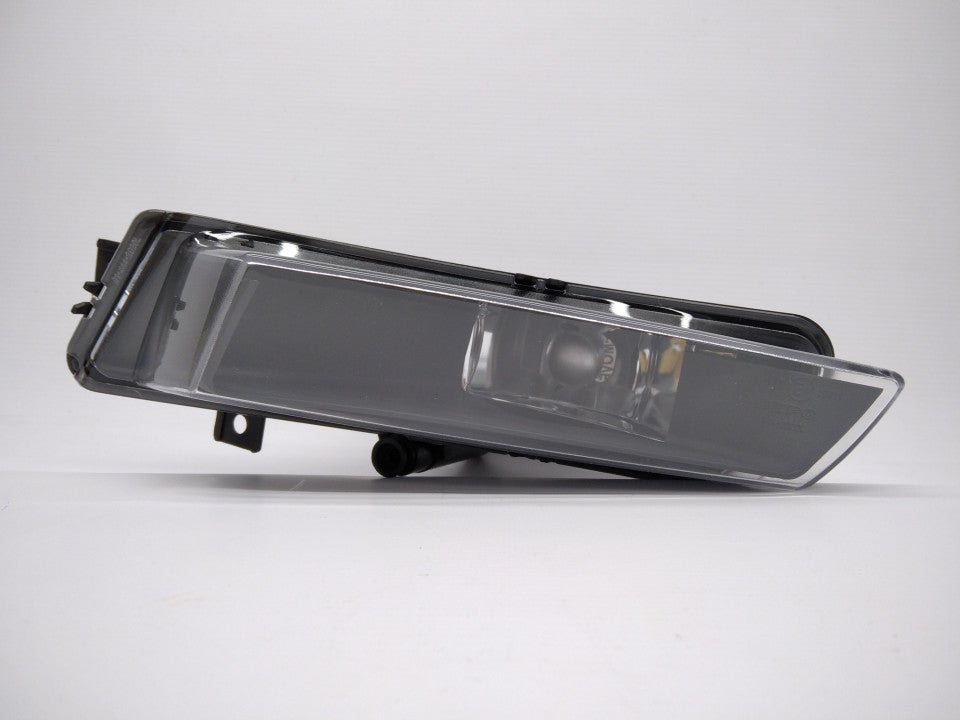Farol Nevoeiro Esquerdo Bmw S-1 E87 5P 03-12 / E81 3P 06-12