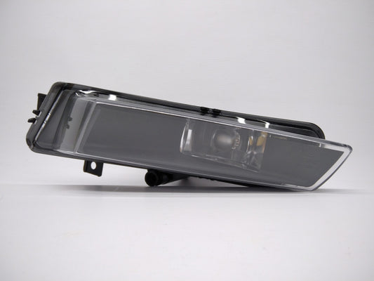 Farol Nevoeiro Esquerdo Bmw S-1 E87 5P 03-12 / E81 3P 06-12