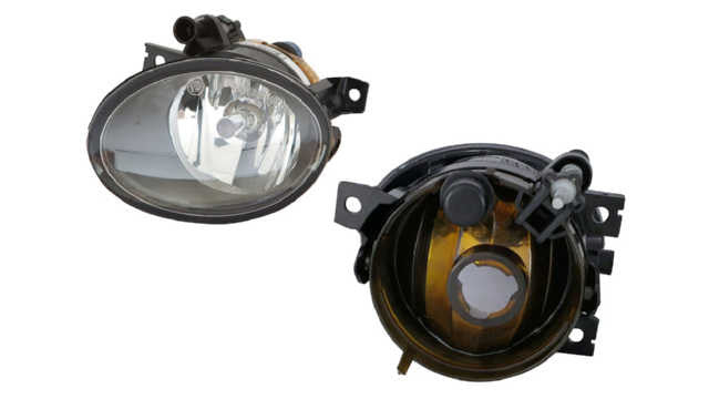 Farol Nevoeiro Esquerdo Mercedes Sprinter 18-24