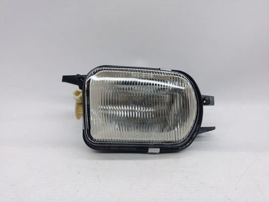 Farol Nevoeiro Esquerdo Mercedes W203 C Class 00-04