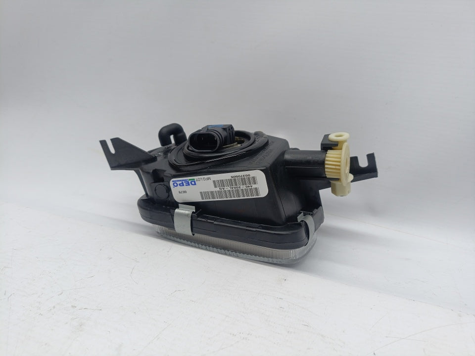 Farol Nevoeiro Esquerdo Mercedes W203 C Class 00-04