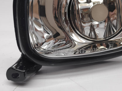 Farol Nevoeiro Esquerdo Toyota Avensis 03-06
