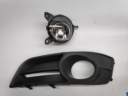Farol Nevoeiro Esquerdo Toyota Corolla 3/5P 04-07
