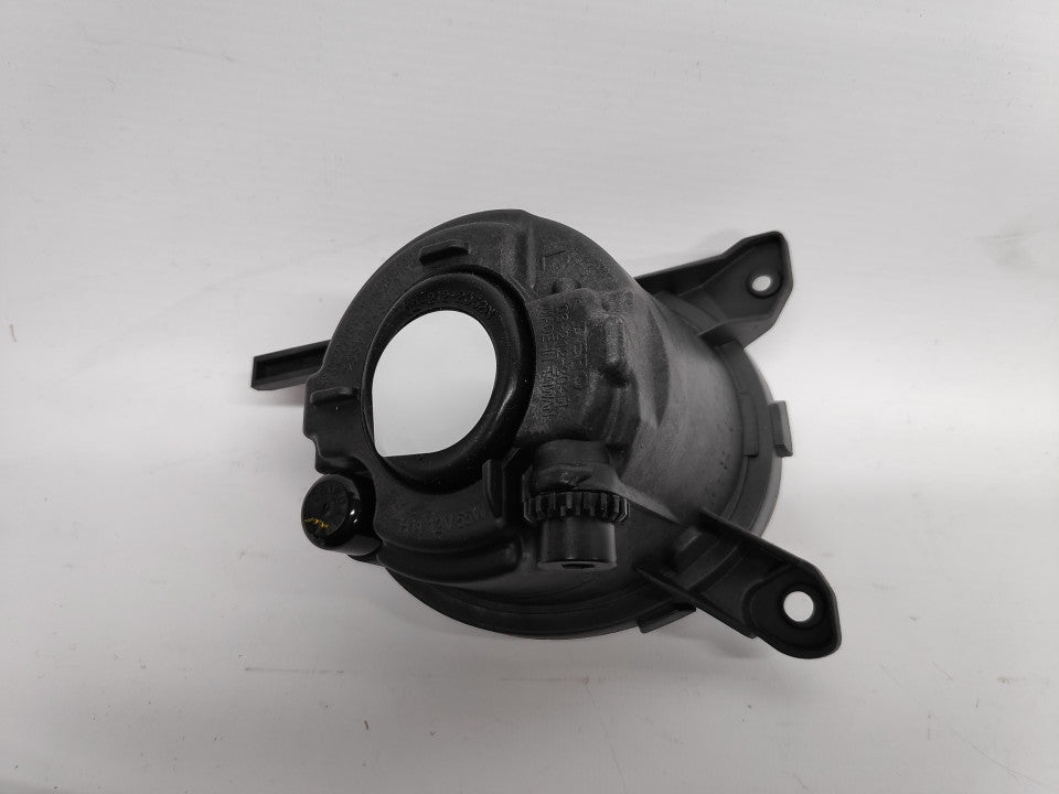 Farol Nevoeiro Esquerdo Toyota Corolla 3/5P 04-07