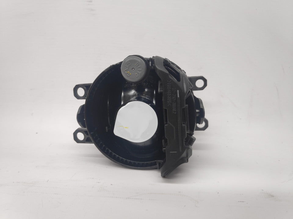 Farol Nevoeiro Esquerdo Toyota Corolla Verso 05-09