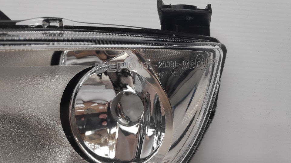 Farol NEvoeiro Esquerdo Transparente Ford Fiesta V 02-05