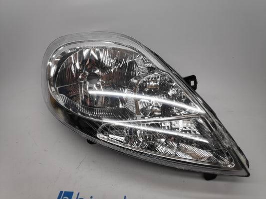 Farol Nissan Primastar 06-14 Direito