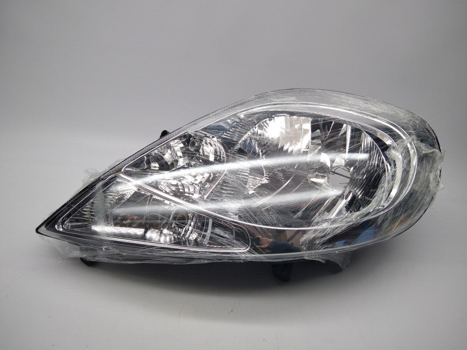 Farol Opel Vivaro 06-14 Esquerdo