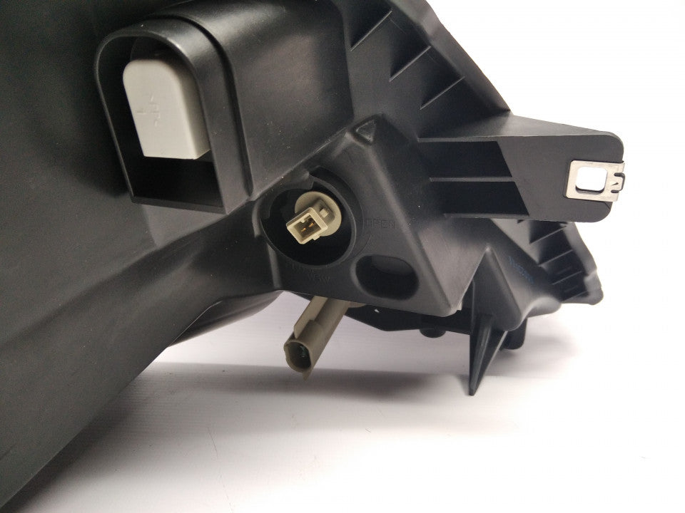 Farol Opel Vivaro 06-14 Esquerdo