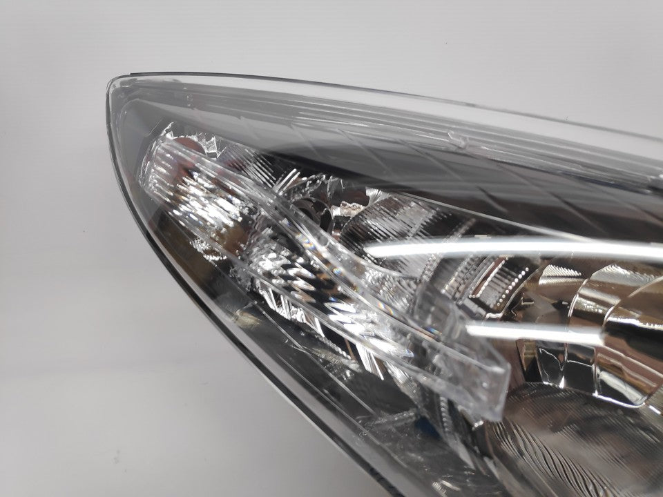 Farol Renault Megane III 08-11 Direito Mascara Preta