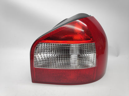 Farolim Direito Audi A3 00-03