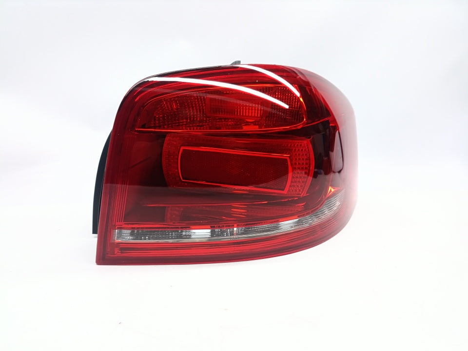 Farolim Direito Audi A3 3P 09-12