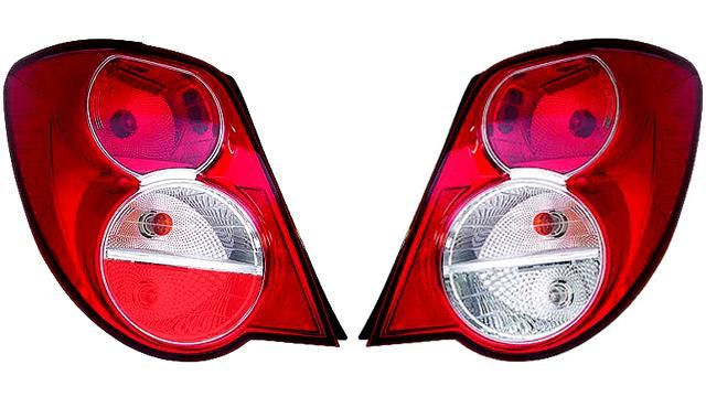 Farolim Direito Chevrolet Aveo Sedan 4P 11-
