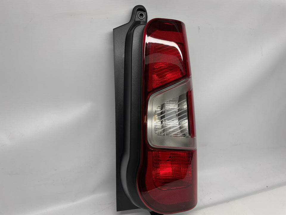 Farolim Direito Citroen Berlingo IV 2P 18 -