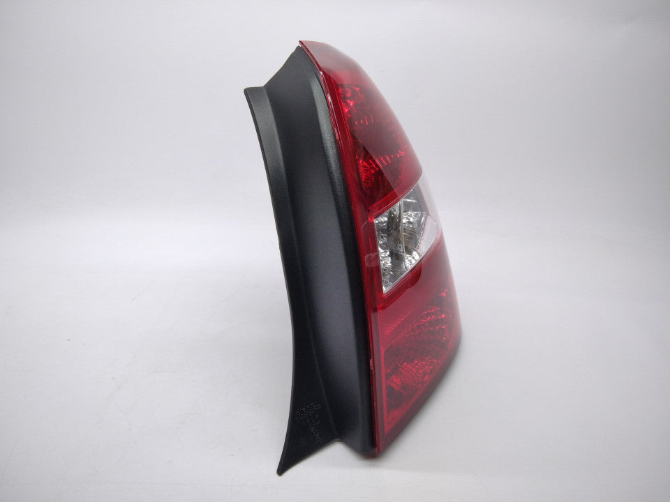 Farolim Direito Kia Cerato 5P 05-09