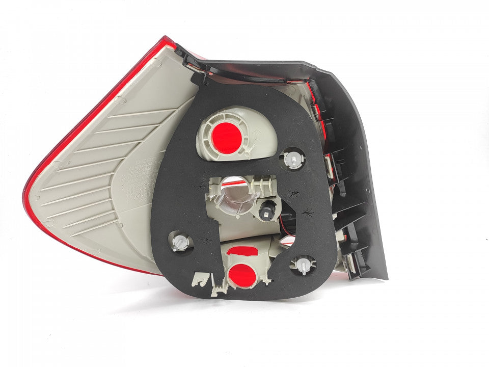 Farolim Direito Led Bmw S-1 E87 5P 03-12 / E81 3P 06-12