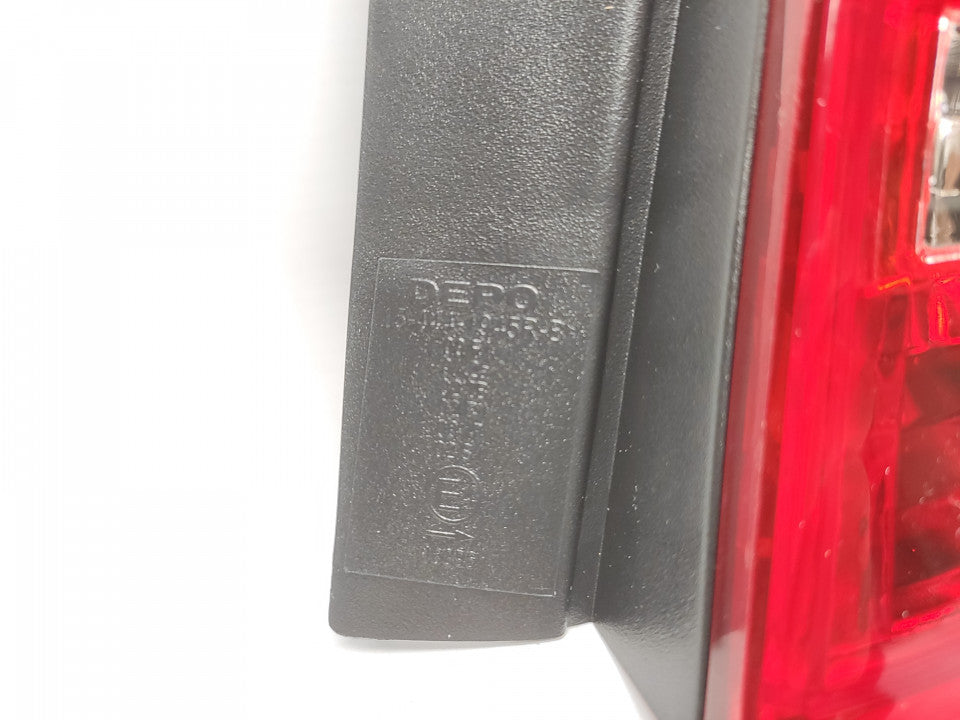 Farolim Direito Led Bmw S-1 E87 5P 03-12 / E81 3P 06-12