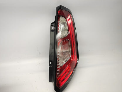 Farolim Direito Led Fiat Punto Evo 09- Quadrado Vermelho
