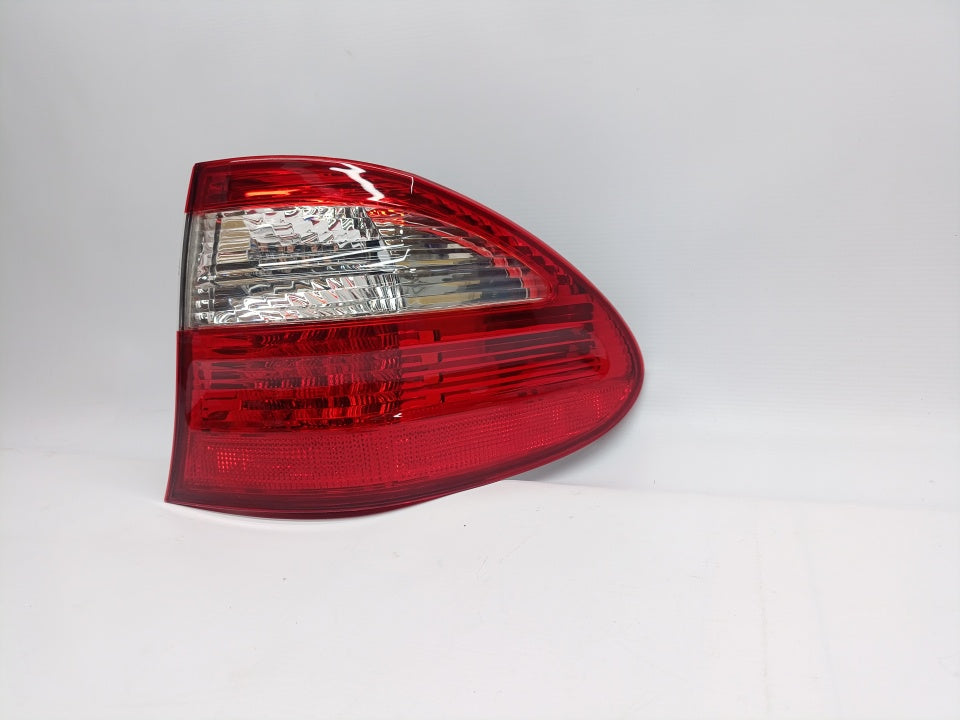 Farolim Direito Led Mercedes W211 E Class St.Wagon 02-06