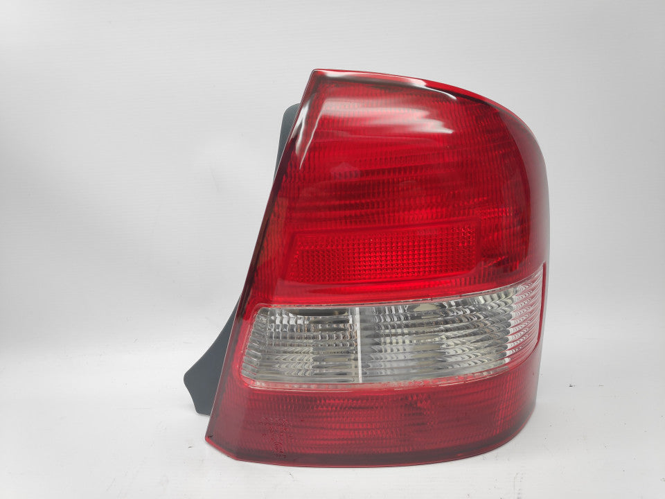 Farolim Direito Mazda 323 Sedan 4P 98-01