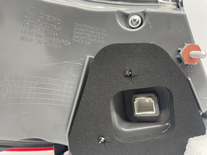 Farolim Direito Mercedes Class C Wagon W205 14-18 Led