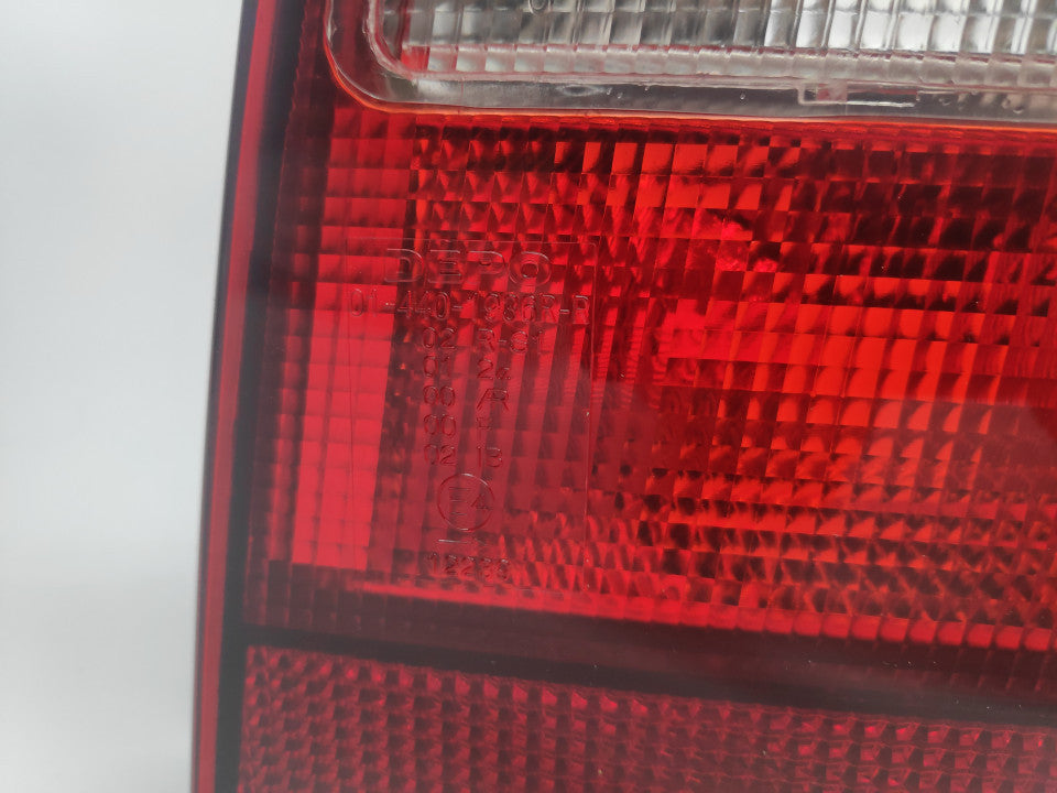 Farolim Direito Mercedes Vito Van 96-03