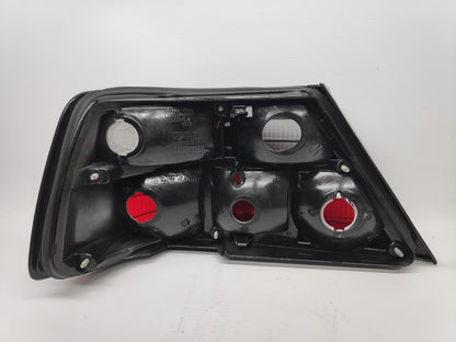 Farolim Direito Mercedes W124 e Class Berlina / Coupe / Cabrio 85-95