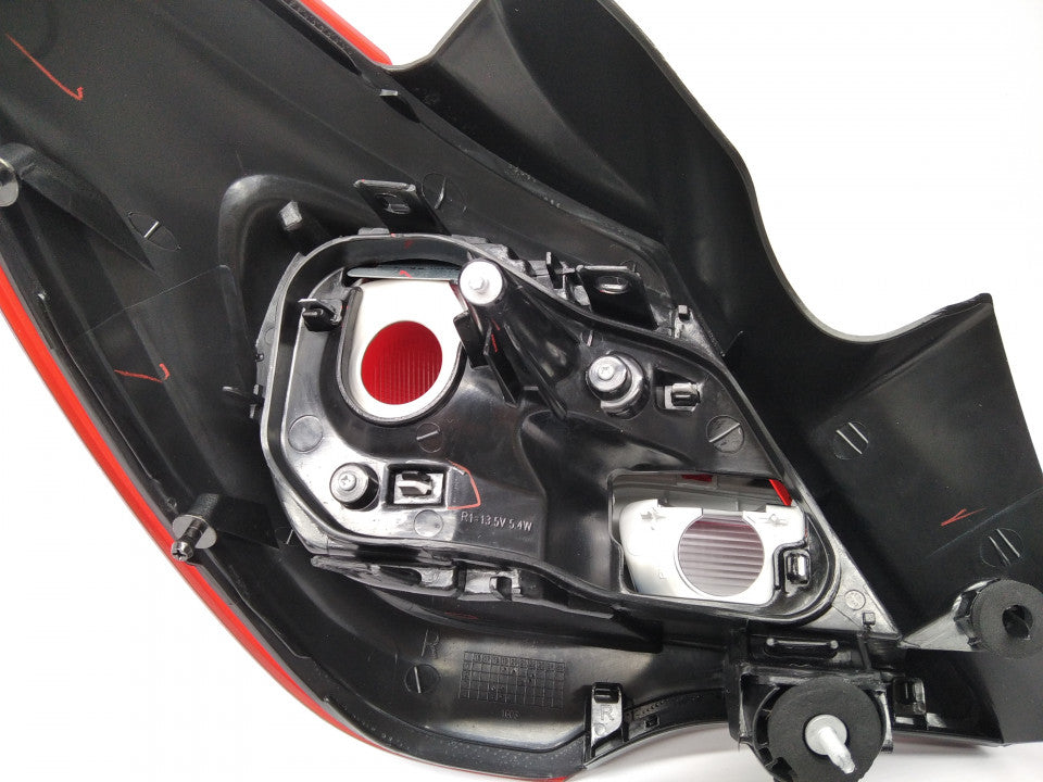 Farolim Direito Opel Corsa E 5P 14-
