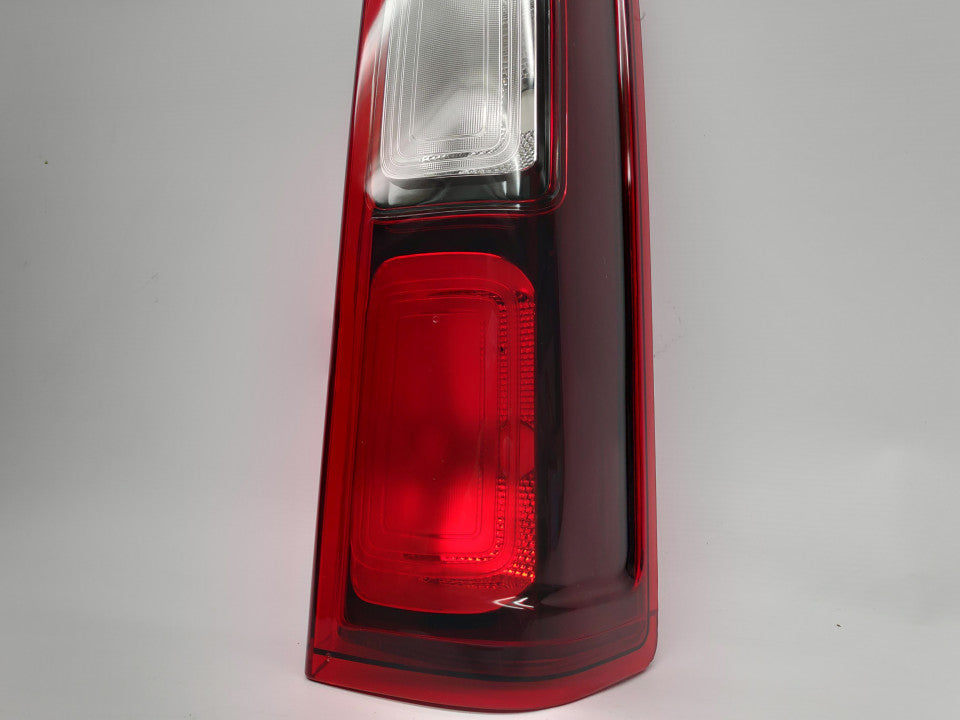 Farolim Direito Renault Trafic 14-24
