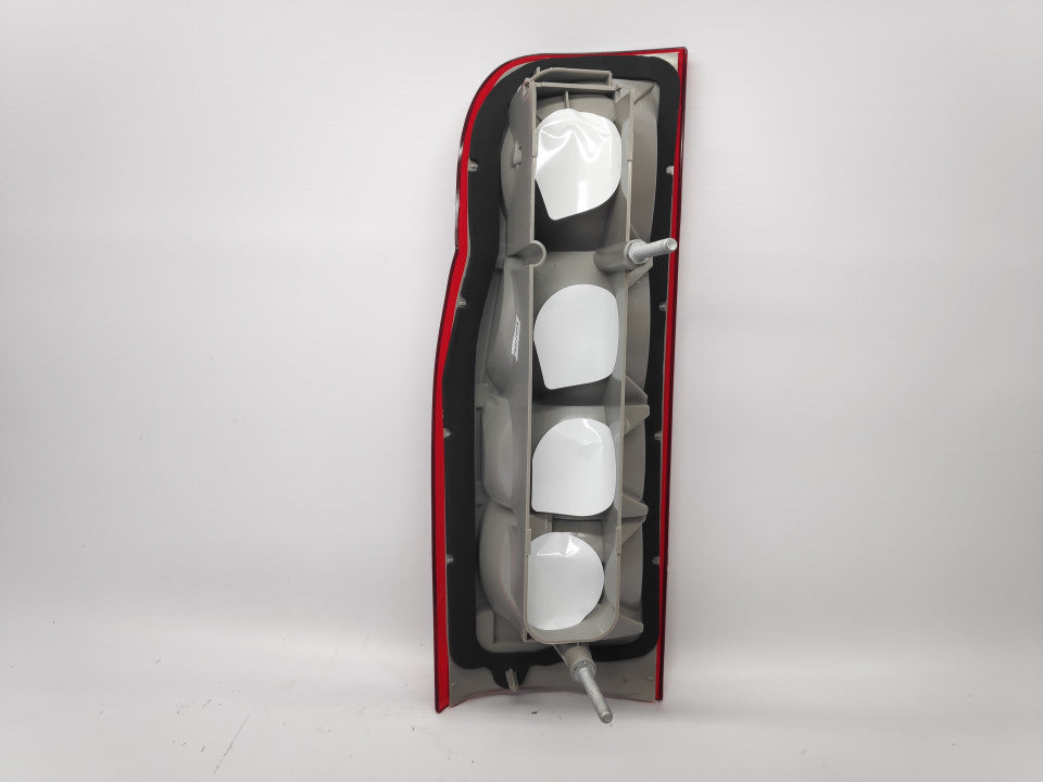 Farolim Direito S/ Porta-Lampadas-Branco-Interior-Vermelho Ford Transit 06-14
